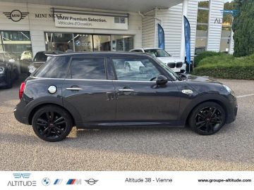 Car image 20