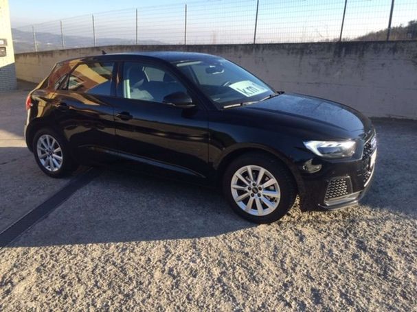 Audi A1 30 TFSI Sportback Advanced 81 kW image number 2