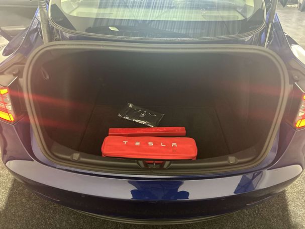 Tesla Model 3 Long Range AWD 258 kW image number 16