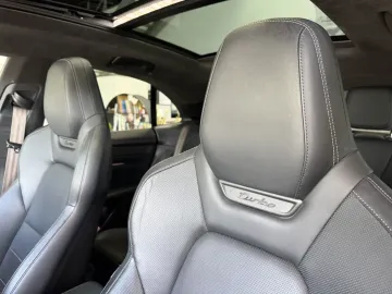 Car image 38