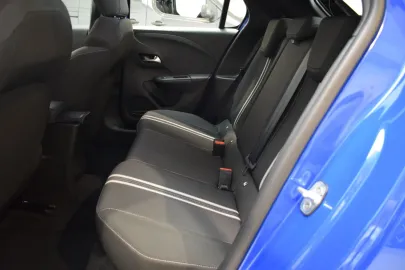 Car image 23