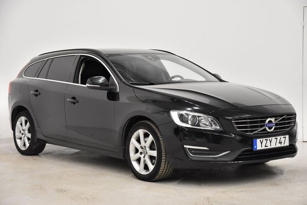 Volvo V60 D3 Momentum 110 kW image number 3