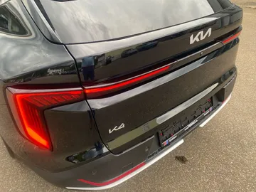 Car image 31