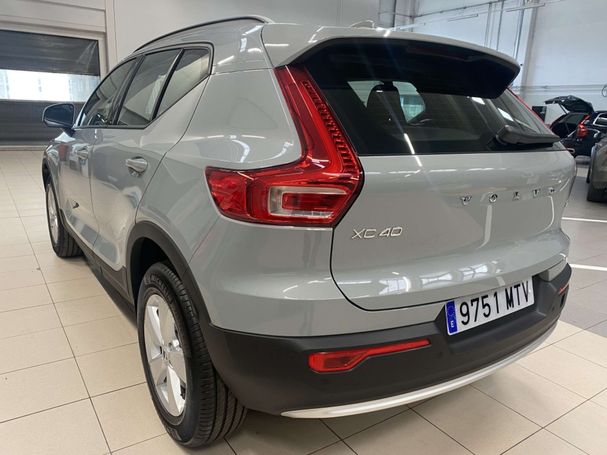 Volvo XC40 B3 Essential 120 kW image number 18