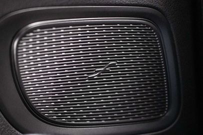 Car image 33