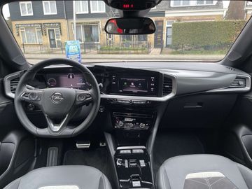 Car image 37