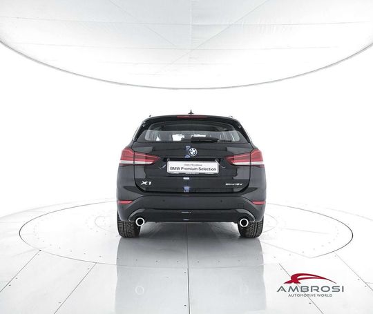 BMW X1 sDrive18d Advantage 110 kW image number 6