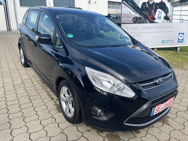 Ford Grand C-Max 2.0 TDCi 103 kW image number 2