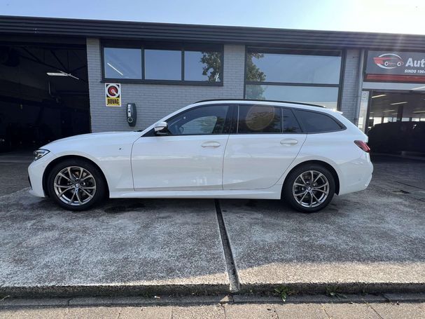 BMW 320d Touring xDrive 140 kW image number 34