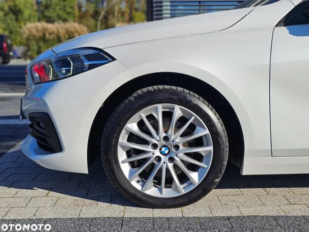 BMW 118i Sport Line 100 kW image number 32