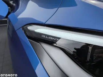 Car image 38