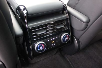 Car image 37