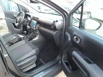 Car image 25