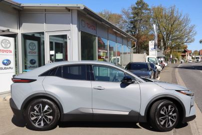 Car image 2