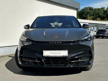 Car image 27