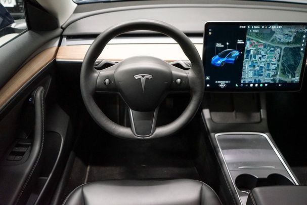 Tesla Model 3 Long Range AWD 324 kW image number 12