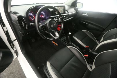 Car image 21