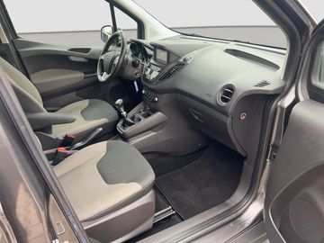 Car image 16