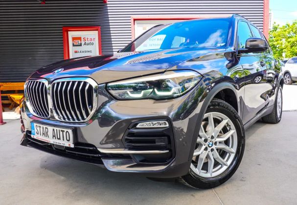 BMW X5 xDrive 210 kW image number 1