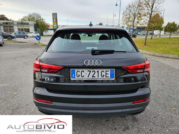 Audi Q3 35 TDI S tronic Business 110 kW image number 3