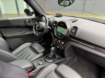 Car image 33