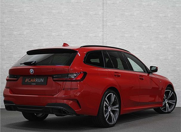 BMW 330e Touring 215 kW image number 2