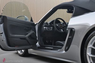 Car image 49