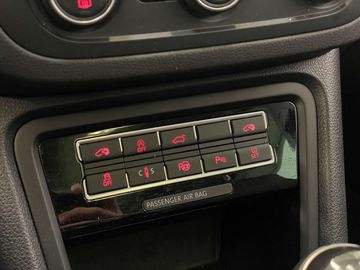 Car image 28