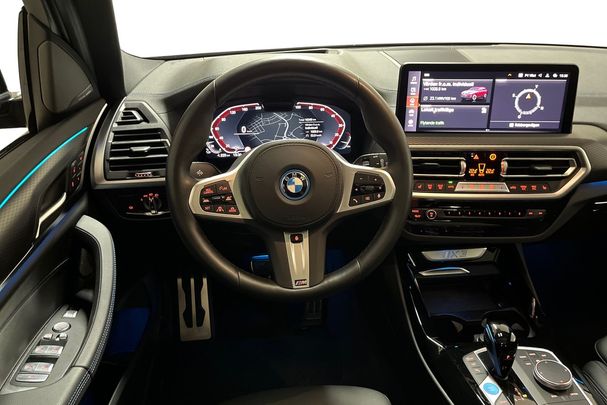 BMW iX3 210 kW image number 11