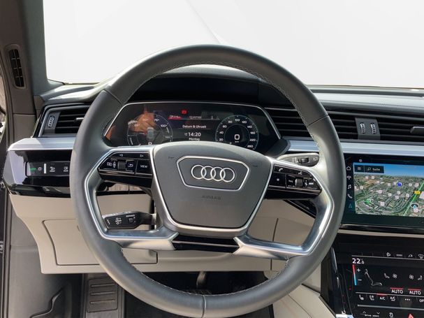 Audi e-tron 55 quattro S-line 300 kW image number 7