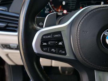 Car image 37