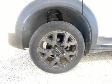 Car image 39
