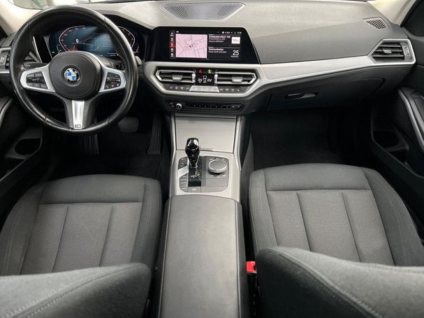 BMW 318i 115 kW image number 9