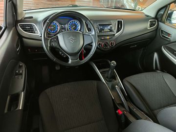 Car image 14