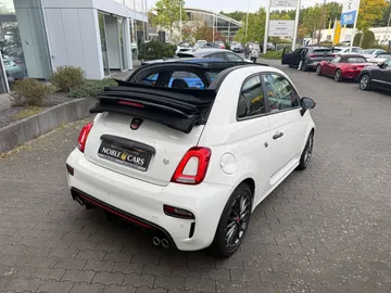 Car image 35