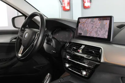 Car image 28