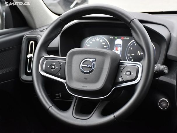 Volvo XC40 T2 95 kW image number 23