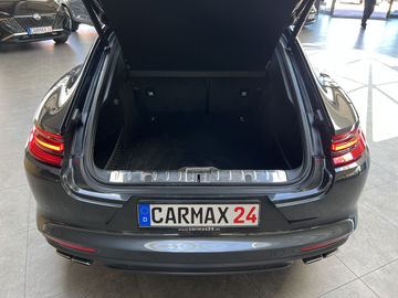 Car image 35