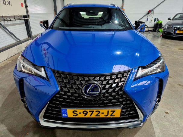 Lexus UX 250h 135 kW image number 2