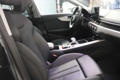 Car image 31