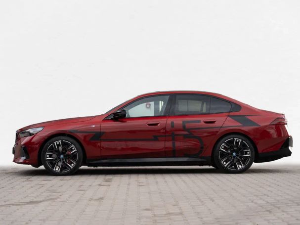 BMW i5 M60 xDrive 440 kW image number 3