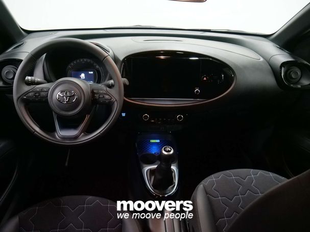 Toyota Aygo X 1.0 VVT-i 53 kW image number 8