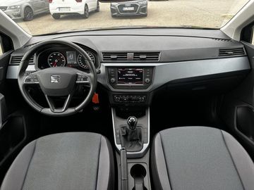 Car image 14