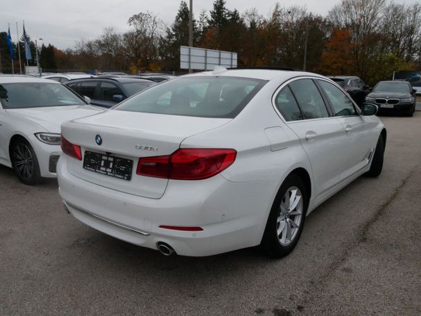 BMW 530i Luxury Line 185 kW image number 6