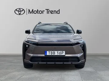 Car image 2
