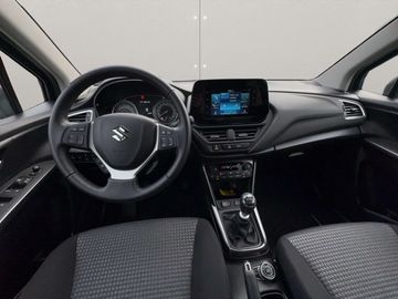 Car image 12