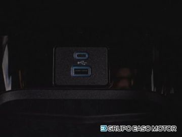 Car image 35