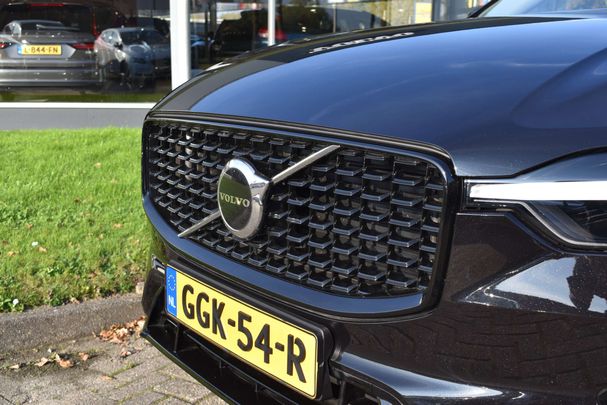 Volvo XC60 T8 Ultra Dark AWD 335 kW image number 4