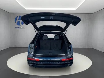 Car image 40