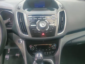 Car image 11